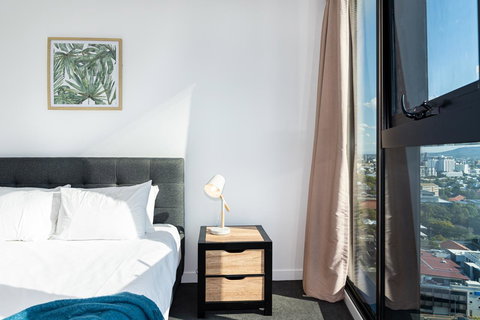 Hostrelax Residences On Alfred - Accommodation Australia 24