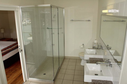 Beachside Apartment 17 - Accommodation Australia 10