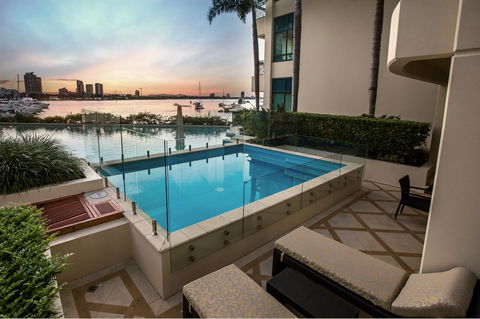Imperial Hotel Gold Coast - Accommodation Australia 2