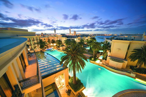 Imperial Hotel Gold Coast - Accommodation Australia 8