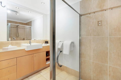 Mantra Aqueous On Port - Accommodation Australia 11