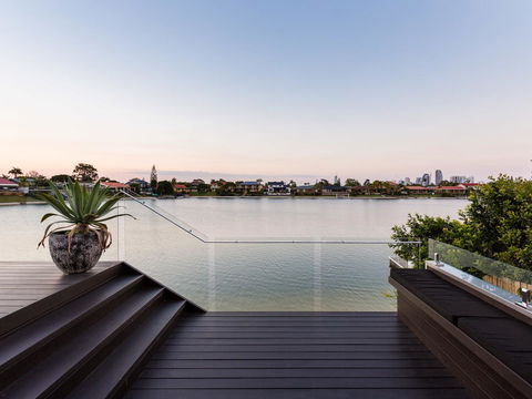 Rumrunner Resort - Accommodation Australia 12