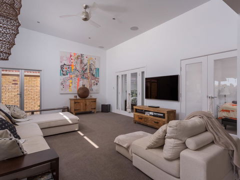 Rumrunner Resort - Accommodation Australia 22