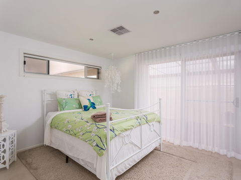 Rumrunner Resort - Accommodation Australia 34