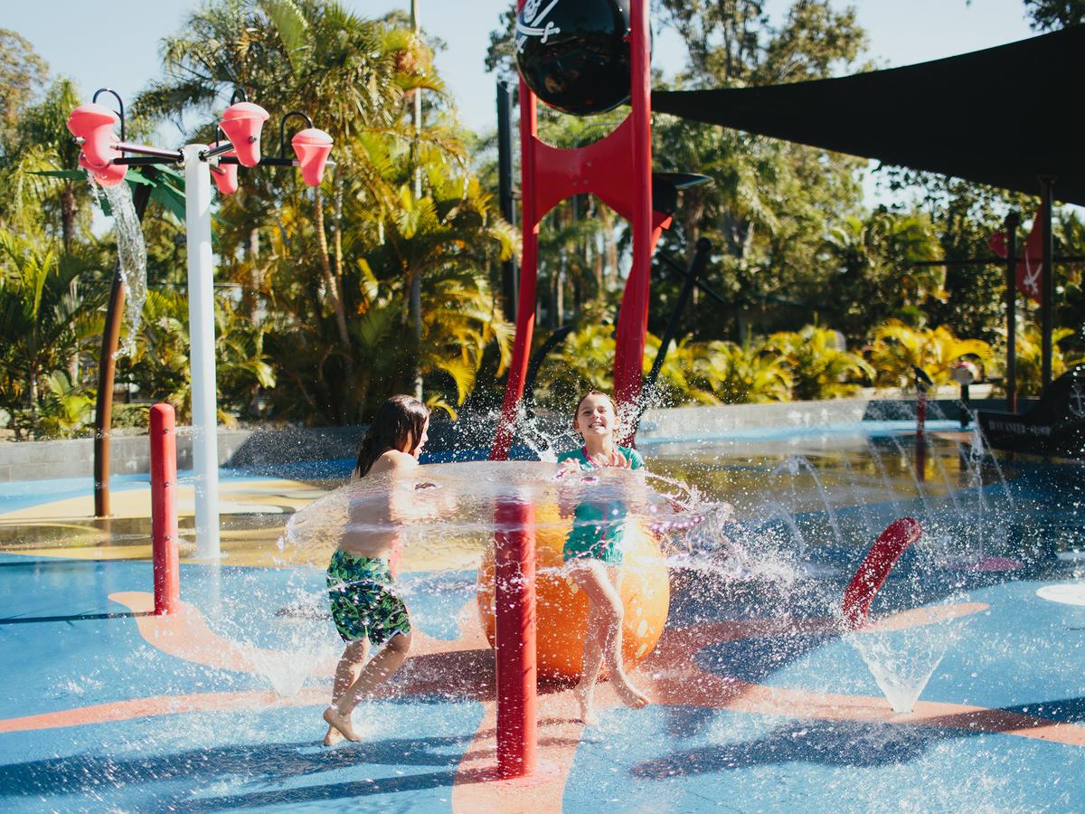 Biggera Waters QLD Accommodation Australia