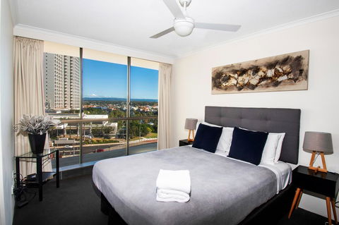 Seacrest Beachfront Apartments Surfers Paradise - Accommodation Australia 1