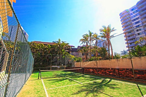 Seacrest Beachfront Apartments Surfers Paradise - Accommodation Australia 16
