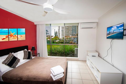 Seacrest Beachfront Apartments Surfers Paradise - Accommodation Australia 8
