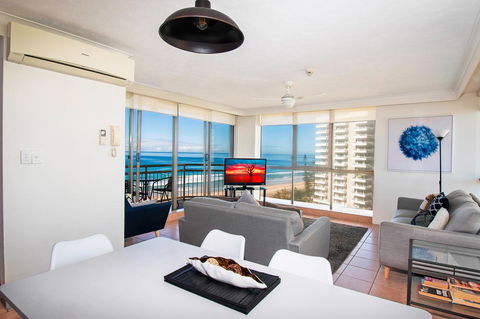 Seacrest Beachfront Apartments Surfers Paradise - Accommodation Australia 21
