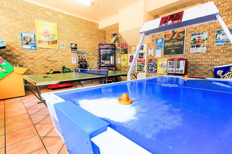 Seacrest Beachfront Apartments Surfers Paradise - Accommodation Australia 26