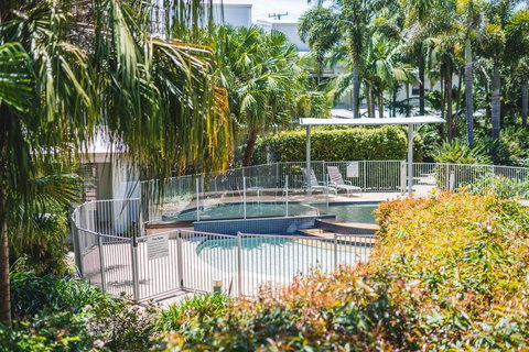 Coolum At The Beach - Australia Shopping 13