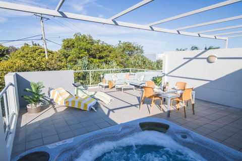 Coolum At The Beach - Australia Shopping 34