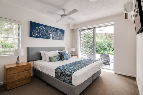 Coolum At The Beach - Australia Shopping 40