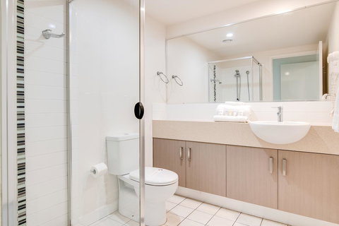 Coolum At The Beach - Australia Shopping 7