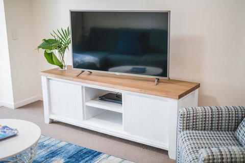 Coolum At The Beach - Australia Shopping 15