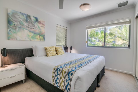 Coolum At The Beach - Australia Shopping 33