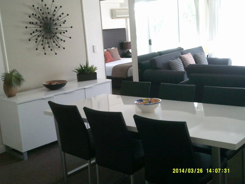 The Phoenician Resort - Australia Shopping 20