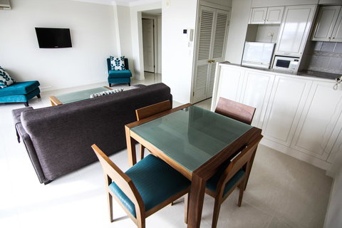 The Phoenician Resort - Australia Shopping 17