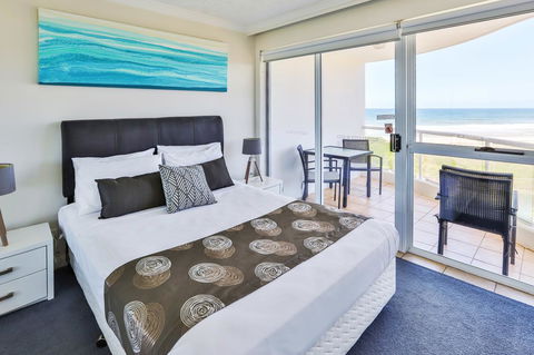Regency On The Beach - Accommodation Australia 3