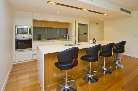 Maggies Beachfront Apartment 2 - Accommodation Australia 3