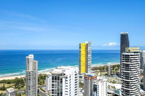 Qube Broadbeach Ocean View Apartments - Accommodation Australia 36