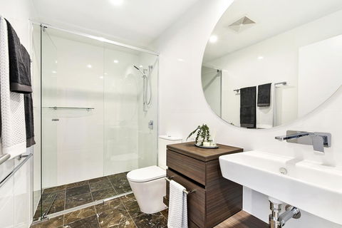 Qube Broadbeach Ocean View Apartments - Accommodation Australia 1