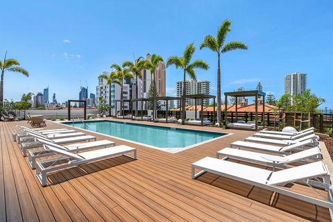 Qube Broadbeach Ocean View Apartments - Accommodation Australia 16