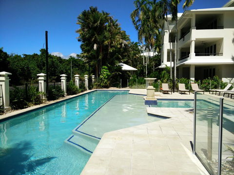 Mandalay Luxury Beachfront Apartments - Accommodation Australia 0
