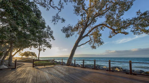 Oaks Hervey Bay Resort And Spa - Australia Shopping 5