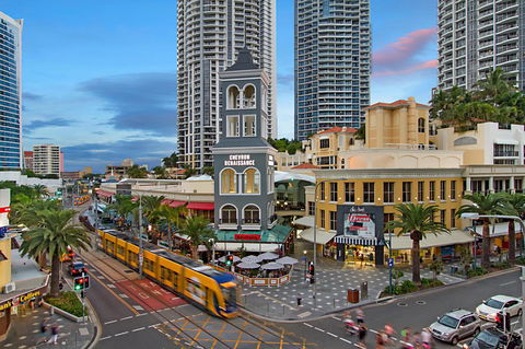 Towers Of Chevron - Private Apartment - Accommodation Australia 19