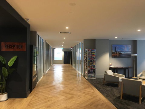 Woodroffe Hotel - Accommodation Australia 6