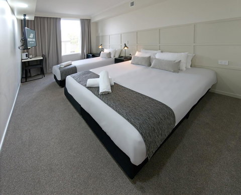 Woodroffe Hotel - Accommodation Australia 13