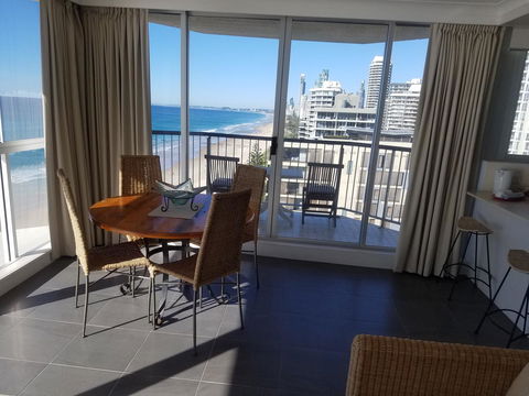 Golden Sands On The Beach - Absolute Beachfront Apartments - Accommodation Australia 28