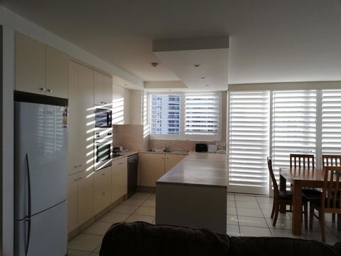 Golden Sands On The Beach - Absolute Beachfront Apartments - Accommodation Australia 36