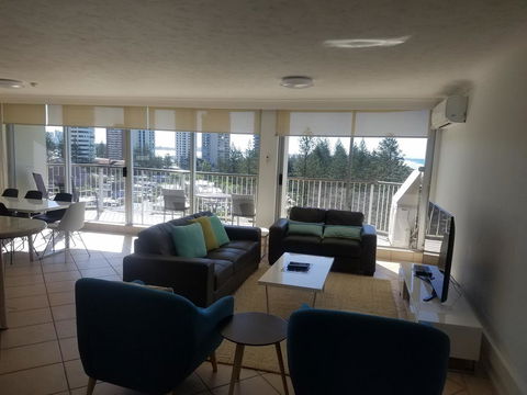 Golden Sands On The Beach - Absolute Beachfront Apartments - Accommodation Australia 37