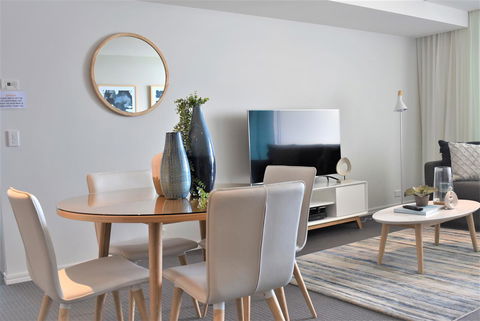 Gold Coast Private Apartments - H Residences, Surfers Paradise - Accommodation Australia 8