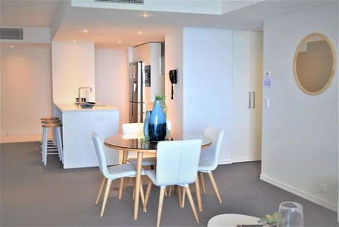 Gold Coast Private Apartments - H Residences, Surfers Paradise - Accommodation Australia 12