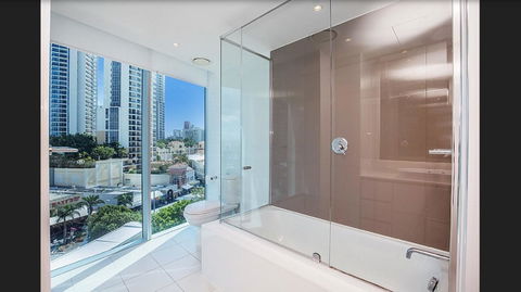 Gold Coast Private Apartments - H Residences, Surfers Paradise - Accommodation Australia 36