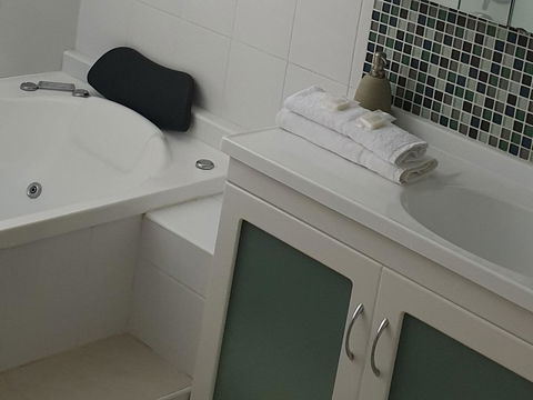 Oceania On Burleigh Beach - Accommodation Australia 17