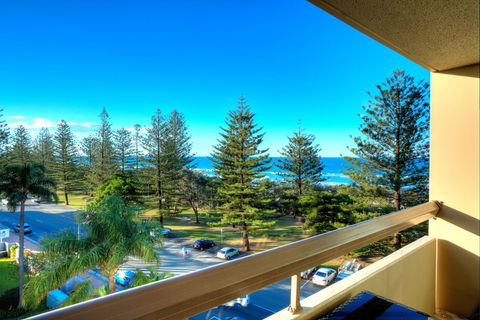 Oceania On Burleigh Beach - Accommodation Australia 0