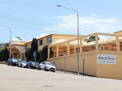 The Robert Towns - Accommodation Australia 12