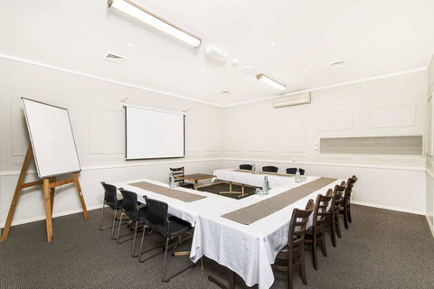 The Robert Towns - Accommodation Australia 19