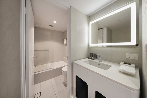Novotel Surfers Paradise - Accommodation Australia 13