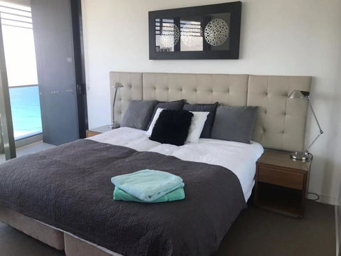 Luxury 3 Bedroom In Heart Of Broadbeach - Accommodation Australia 20
