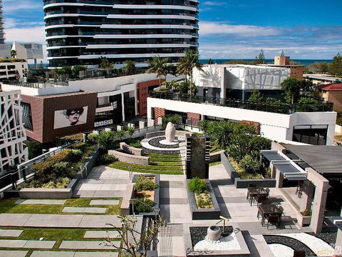 Luxury 3 Bedroom In Heart Of Broadbeach - Accommodation Australia 7
