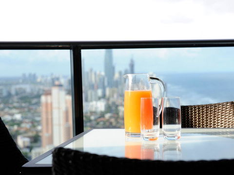 Luxury 3 Bedroom In Heart Of Broadbeach - Accommodation Australia 14