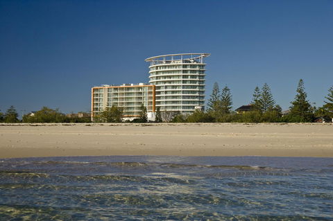 Kirra Surf Apartments - Local Tourism 17