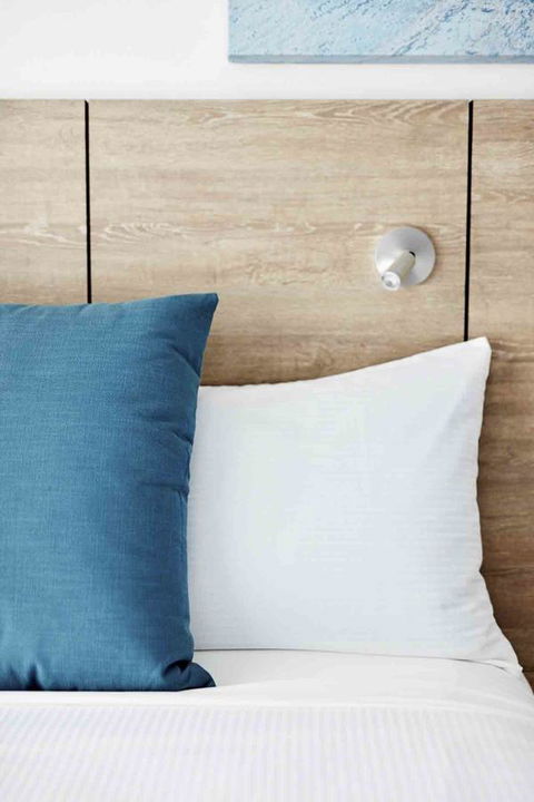 Novotel Cairns Oasis Resort - Australia Shopping 18