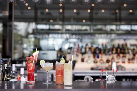 Novotel Cairns Oasis Resort - Australia Shopping 21