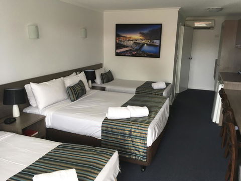 Sugar Country Motor Inn - Australia Shopping 15